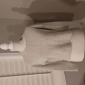 Brandy Melville Cropped Crewneck Sweater Super Cozy & Cute!